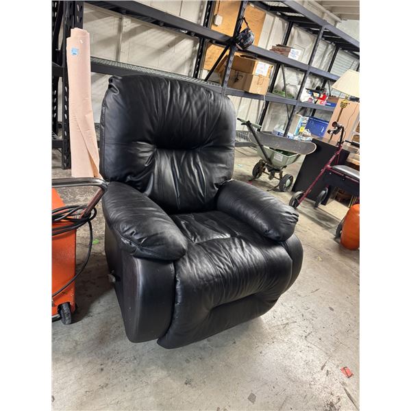 Swivel rocker recliner