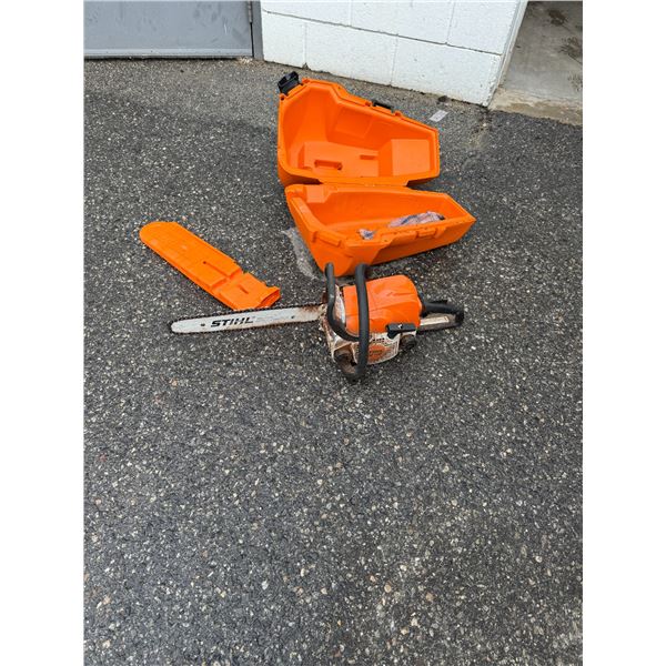 STIHL  MS170 chainsaw with case