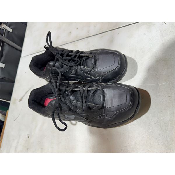 Sketchers work size 10