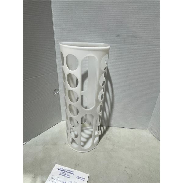 Bag storage container