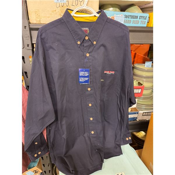 NWT Danielle, David shirt size XL
