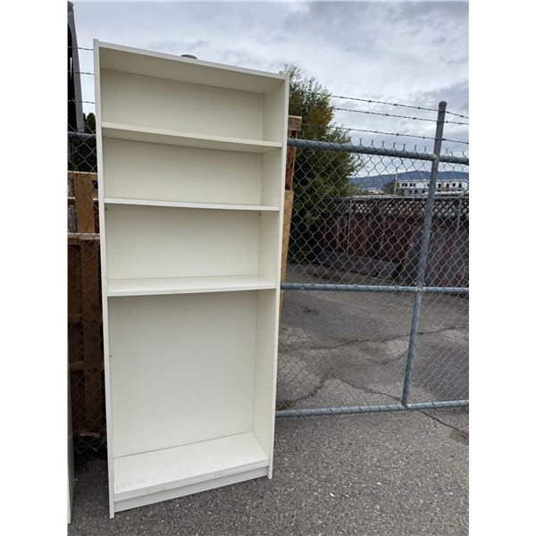 Shelf missing some pegs