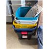 Image 1 : Assorted bins