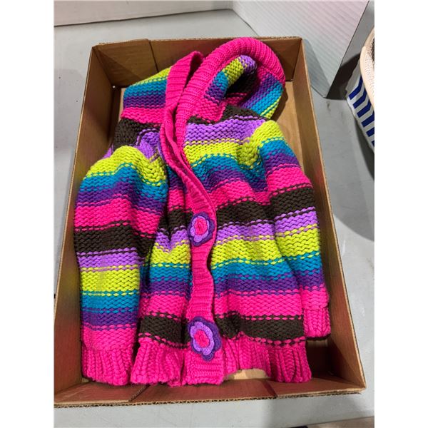 Sweaters, size 6 to 12 months