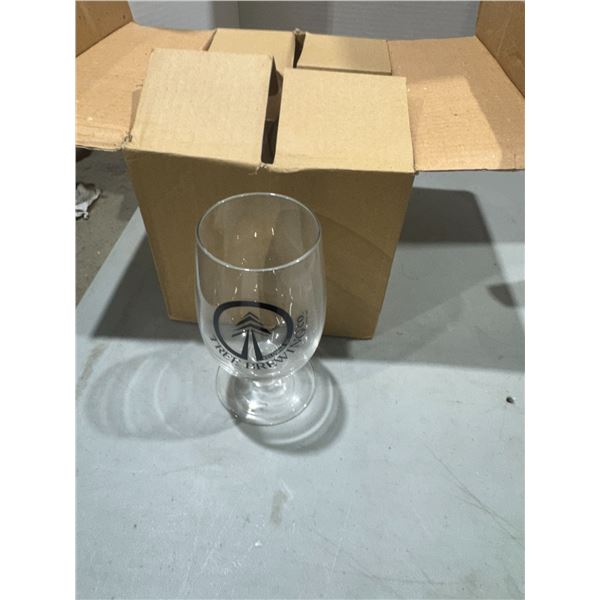 6 Tree brewing co glasses