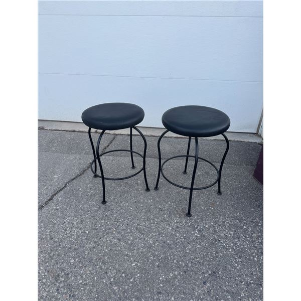 Pair of stools 25 inches to seat