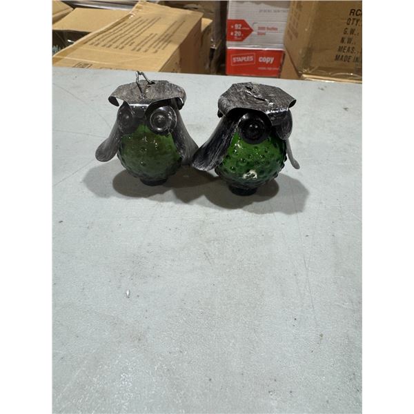 Owl salt and pepper shakers