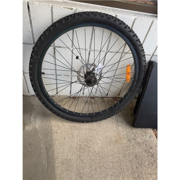 Bike tire