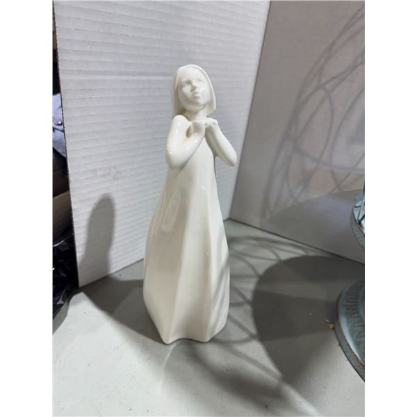Royal Dalton images figurine