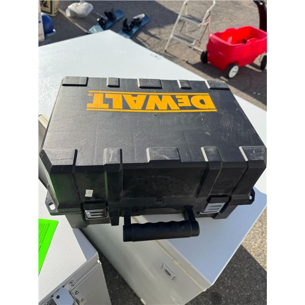 DeWalt case