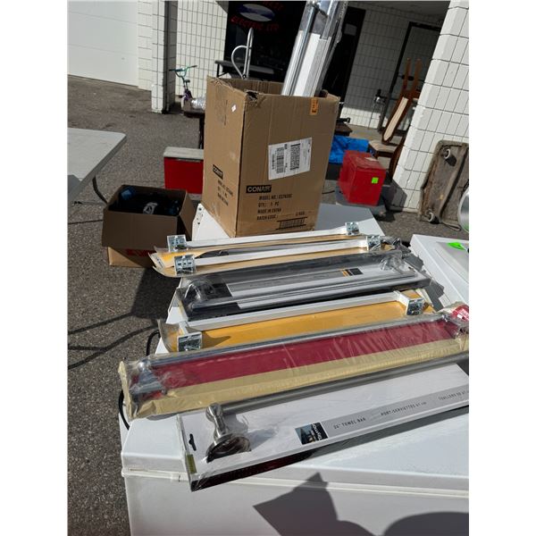 Lot of towel bars