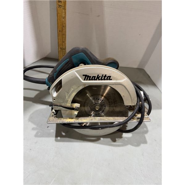 Makita Skil saw