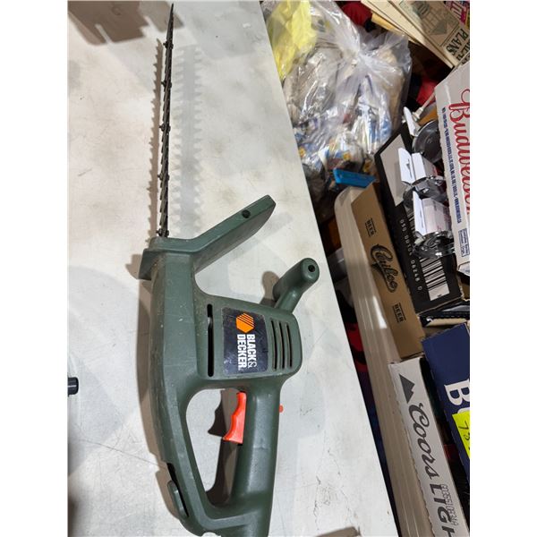 Black & Decker hedge trimmer