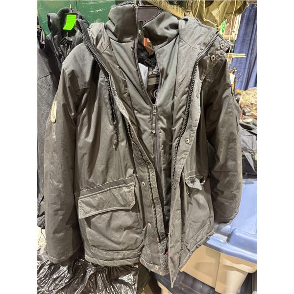 PENZIL coat size large has rip in arm sleeve in stitching can be repaired