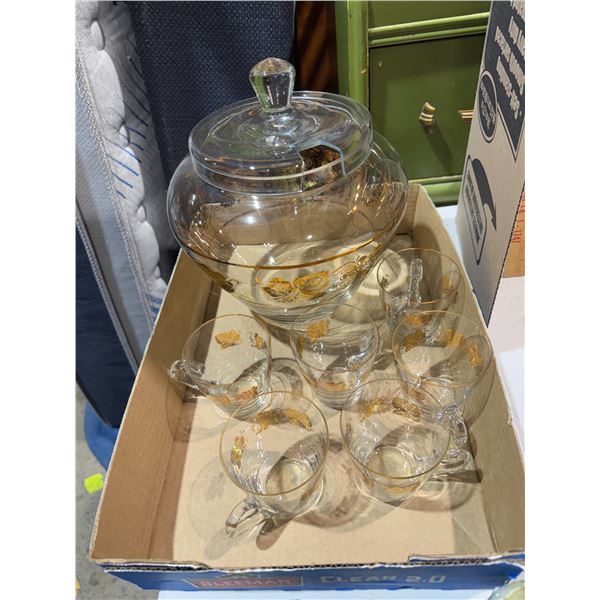 Punchbowl and glasses