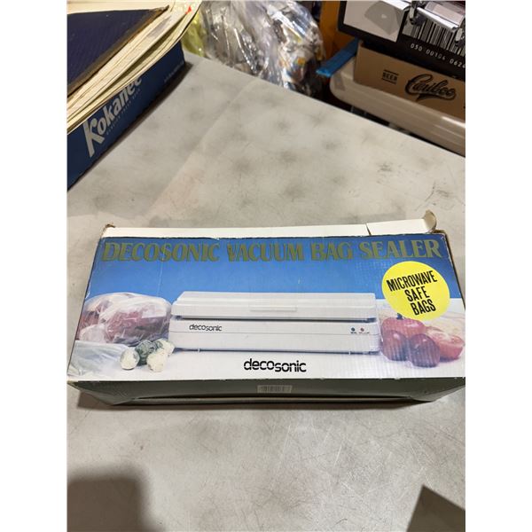 Vacuum bag sealer