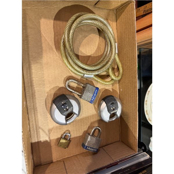 Cable, lock snow keys