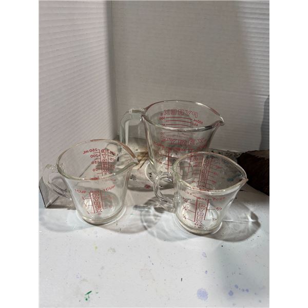 Pyrex glass measuring cups