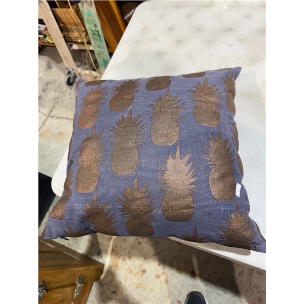 Pineapple cushion