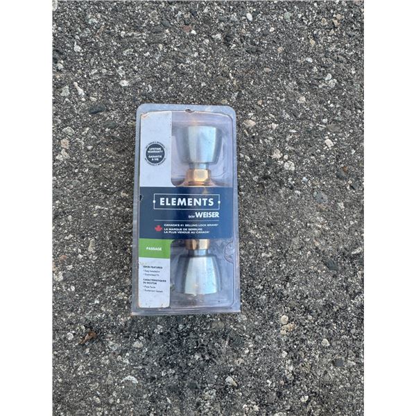 WEISER passage door handle