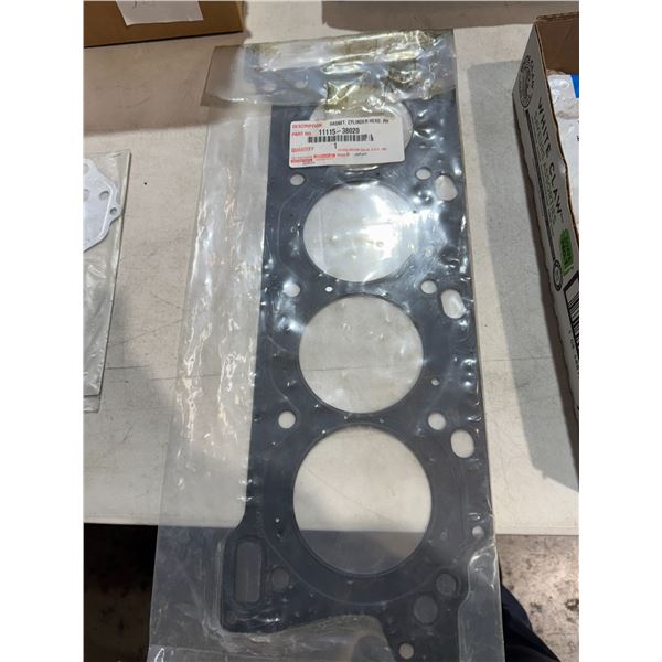 Gasket cylinder head, RH Toyota