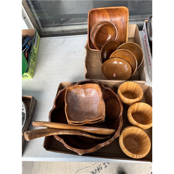 Salad bowls, wooden