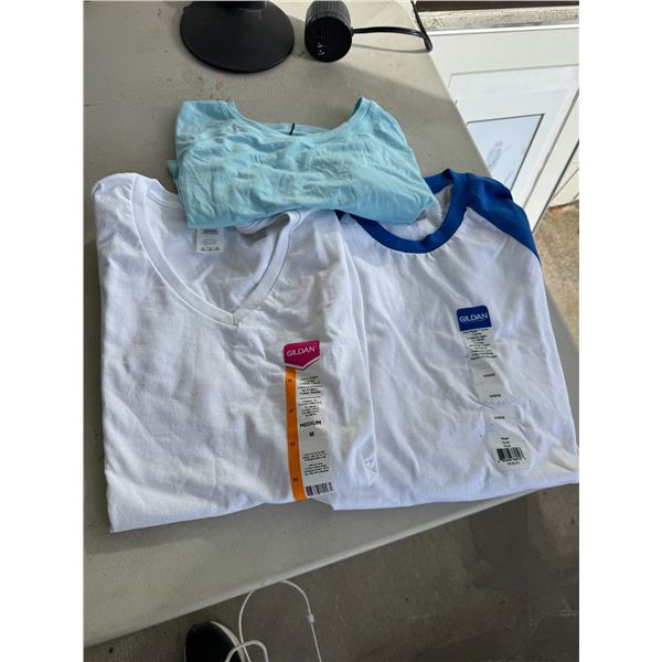 Medium T-shirts