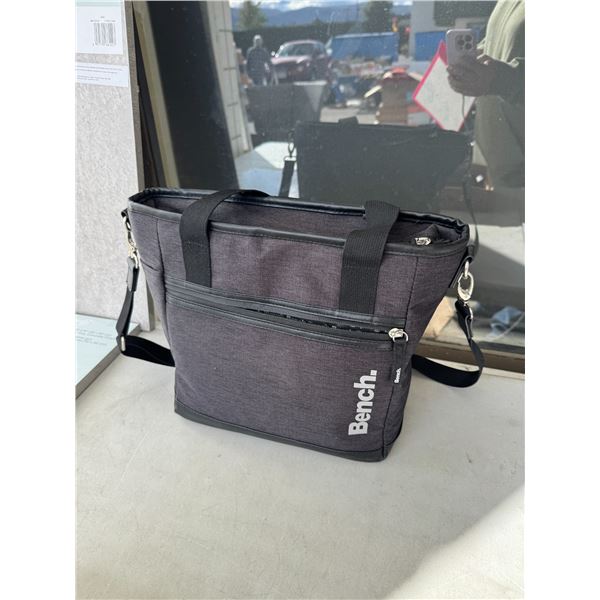 Bench cooler bag