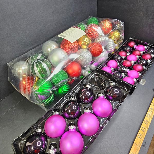 Large number of modern christmas ornament baubles