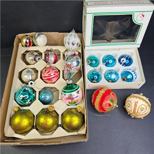 Mostly vintage collection of various christmas ornaments