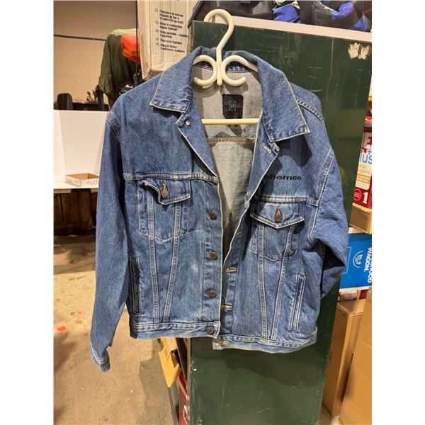 Jean jacket medium