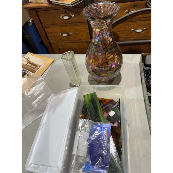 Vases and glass bits