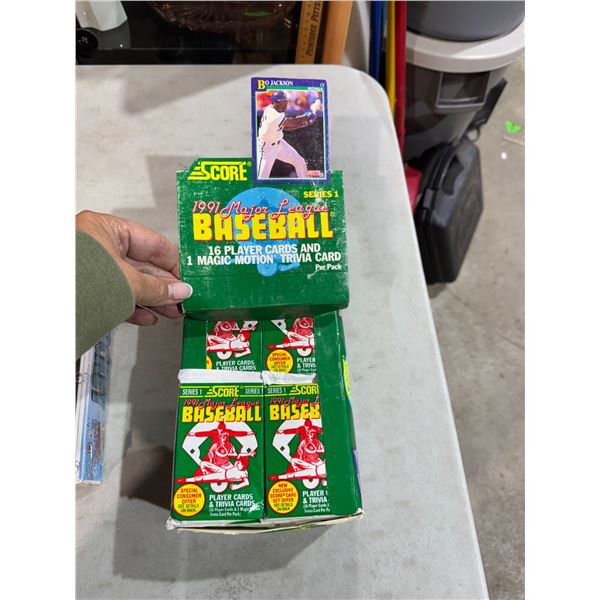 Score 1991 major baseball cards