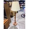 Image 1 : Wood spindled floor lamp
