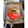Image 1 : 2 pyrex pie plates