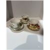 Image 1 : 3 royal Albert tea, cups, and saucers