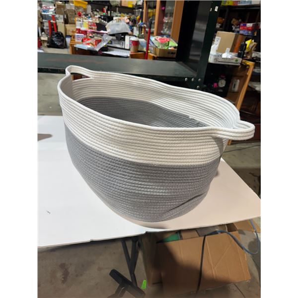 Laundry/storage basket