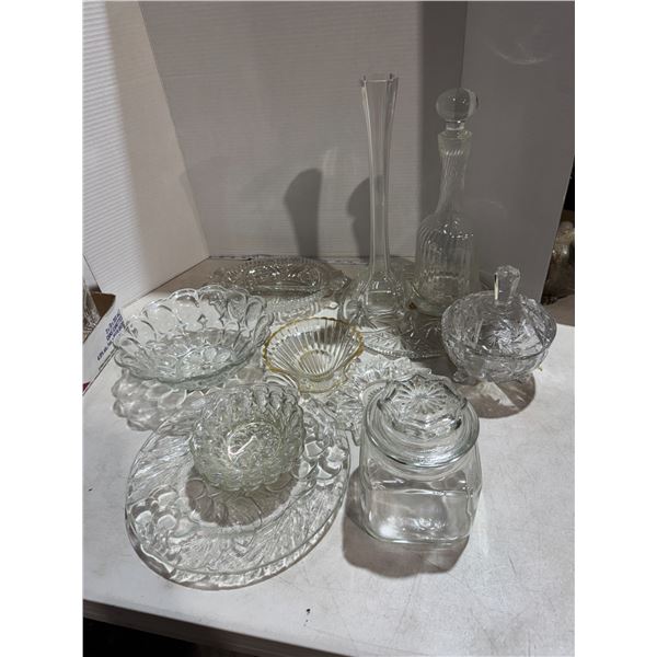 Sort of glassware, crystal, etc.