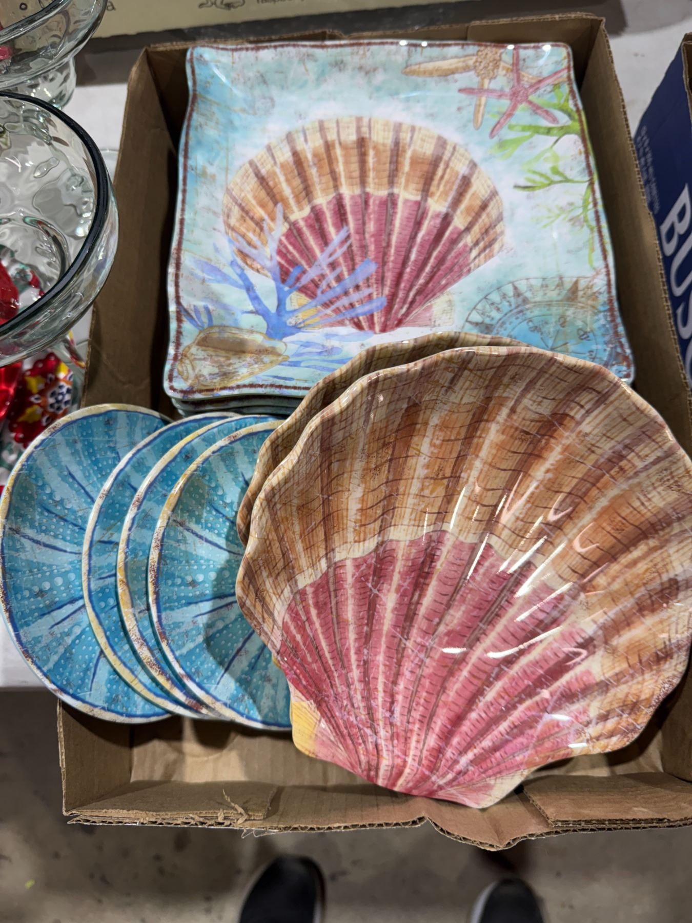 Deck plates, Shell themed