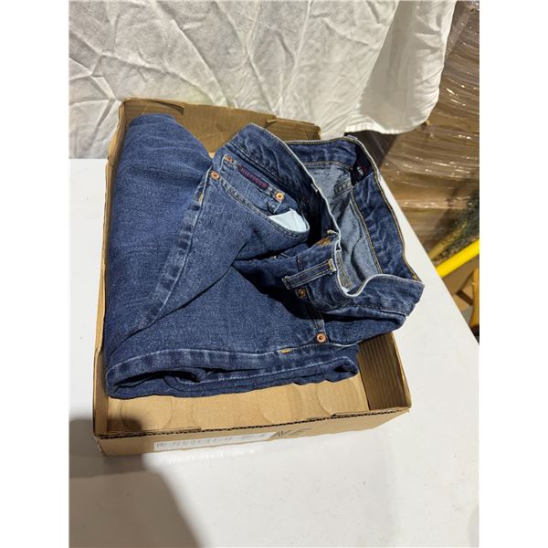 Tommy Hilfiger jeans size 33