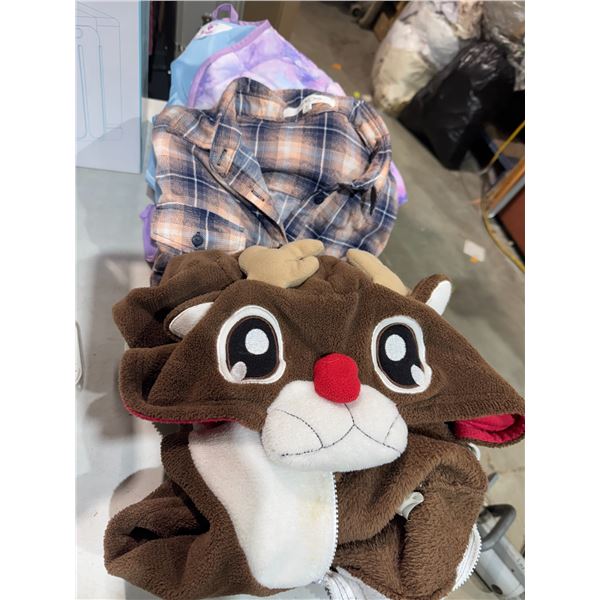 Assorted clothing, children's medium