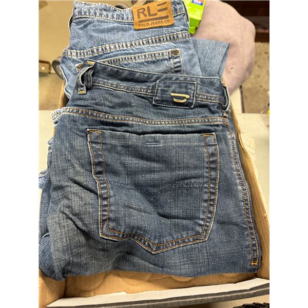 Jeans size 33