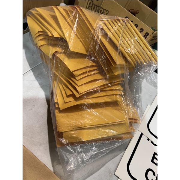 Assorted bubble envelopes mailers