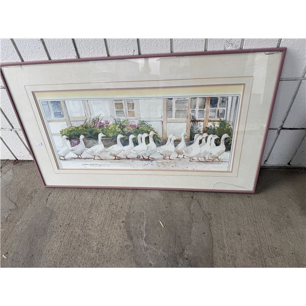 Duck wall hanging glass has crack