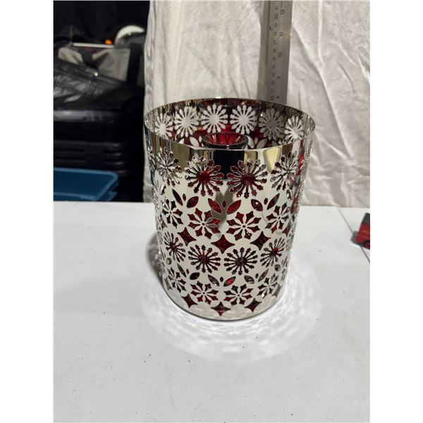 New vase/ candle decor