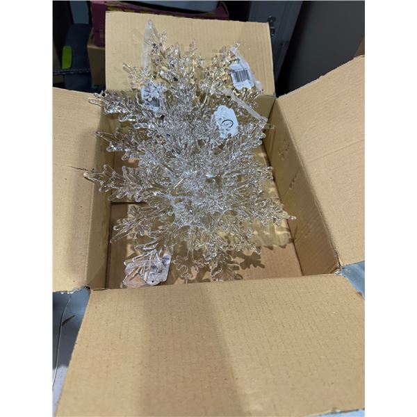 4 abbot snowflake ornaments