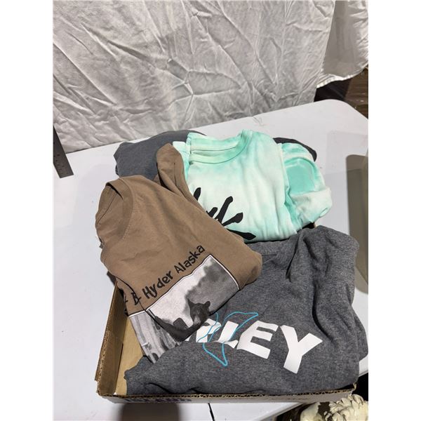 Large and extra large T-shirts