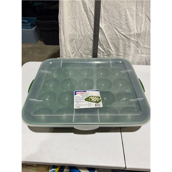 Ornament holder holds 20 ornaments 3.5 inch