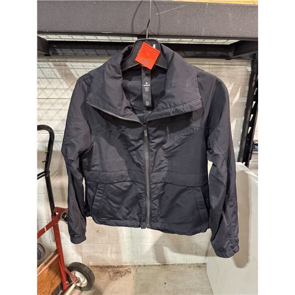 Lululemon size 4 jacket