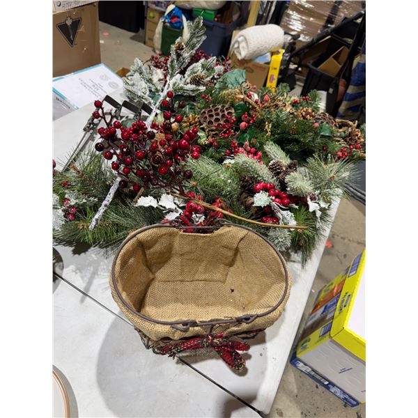 Christmas, green basket and wreath holder